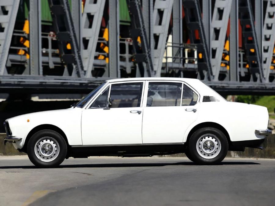  Alfa Romeo Alfetta 1.6 (116) 1975 года  (фото 5 из 8)